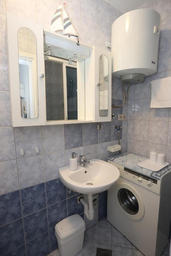 Apartment Relaxing Sea View, Okrug Gornji Exterior photo